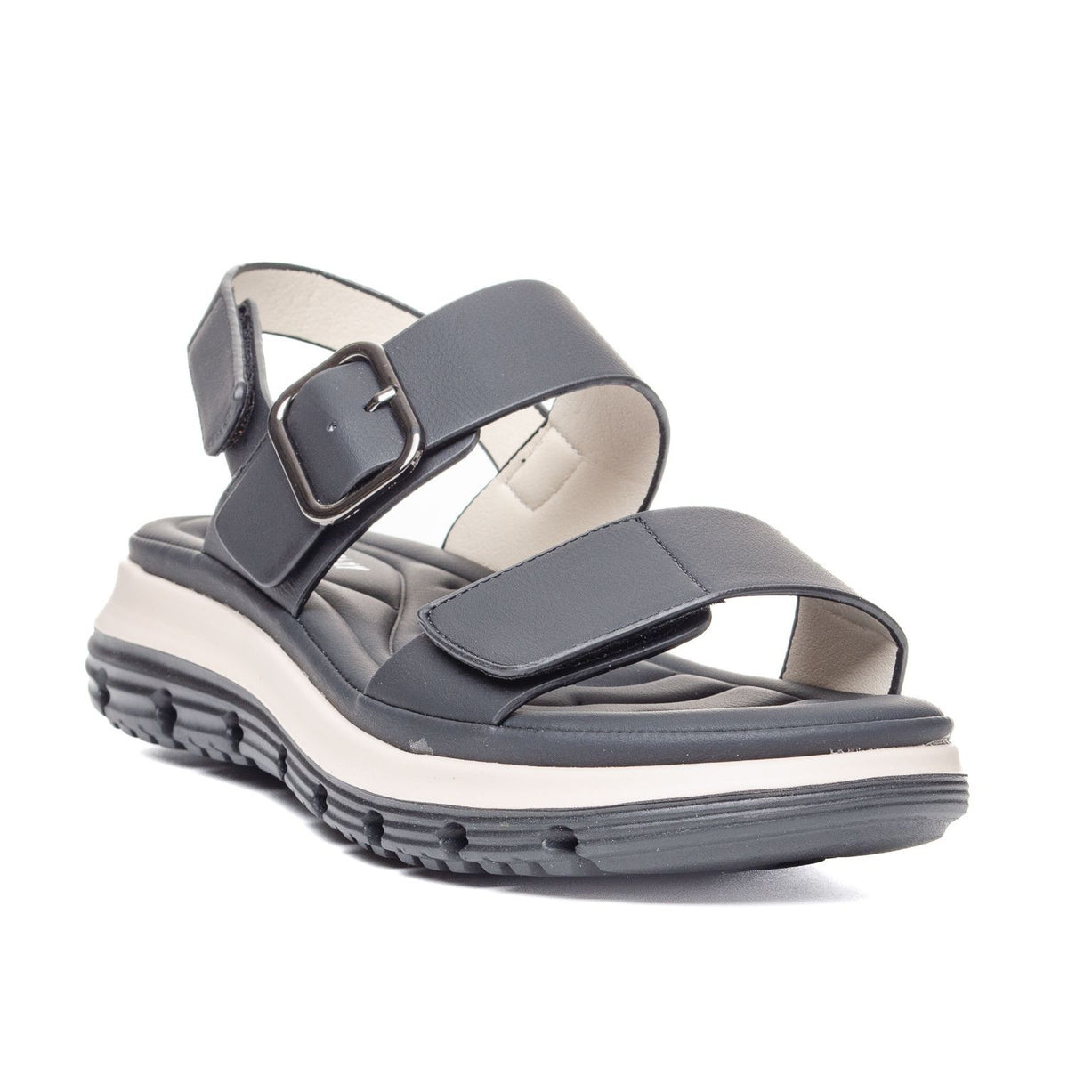 Sandale për gra W037033 E zezë